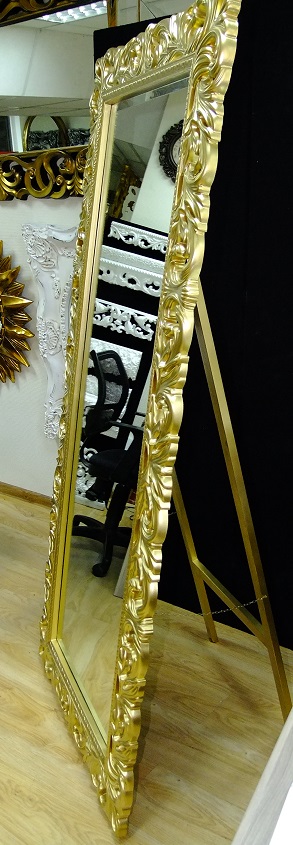 Большое интерьерное зеркало в резной раме, Милан светлое золото, 84см х 187см вариант с откидной напольной ножкой