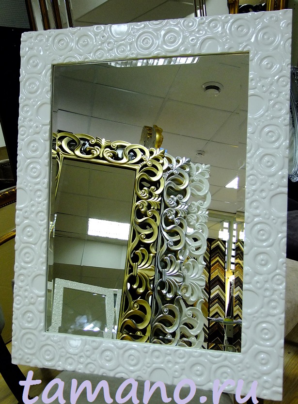 Зеркало интерьерное в современной раме Александрия белое, 65см х 85см.JPG