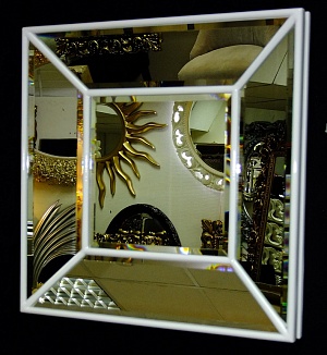 Квадратное зеркальное панно Кристалл белый лак, 50см х 50см