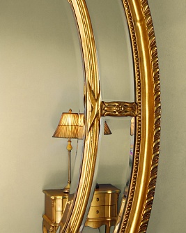 Овальное зеркало в интерьерной раме Модена золото, 84см х 112см